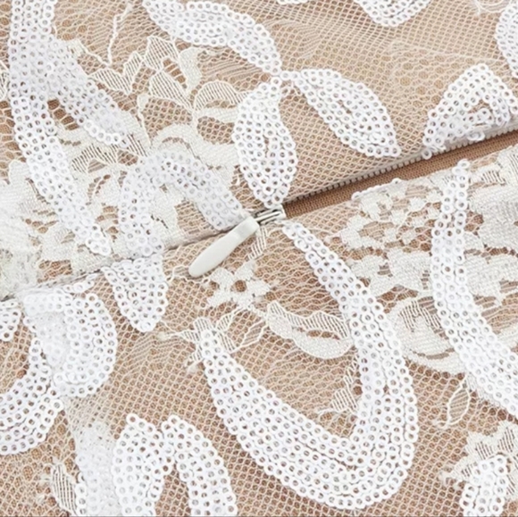 🌹NWT  Glamorous Bodycone Lace & Sequence Embroidery  Jumpsuit whith Belth. XL - Picture 10 of 16